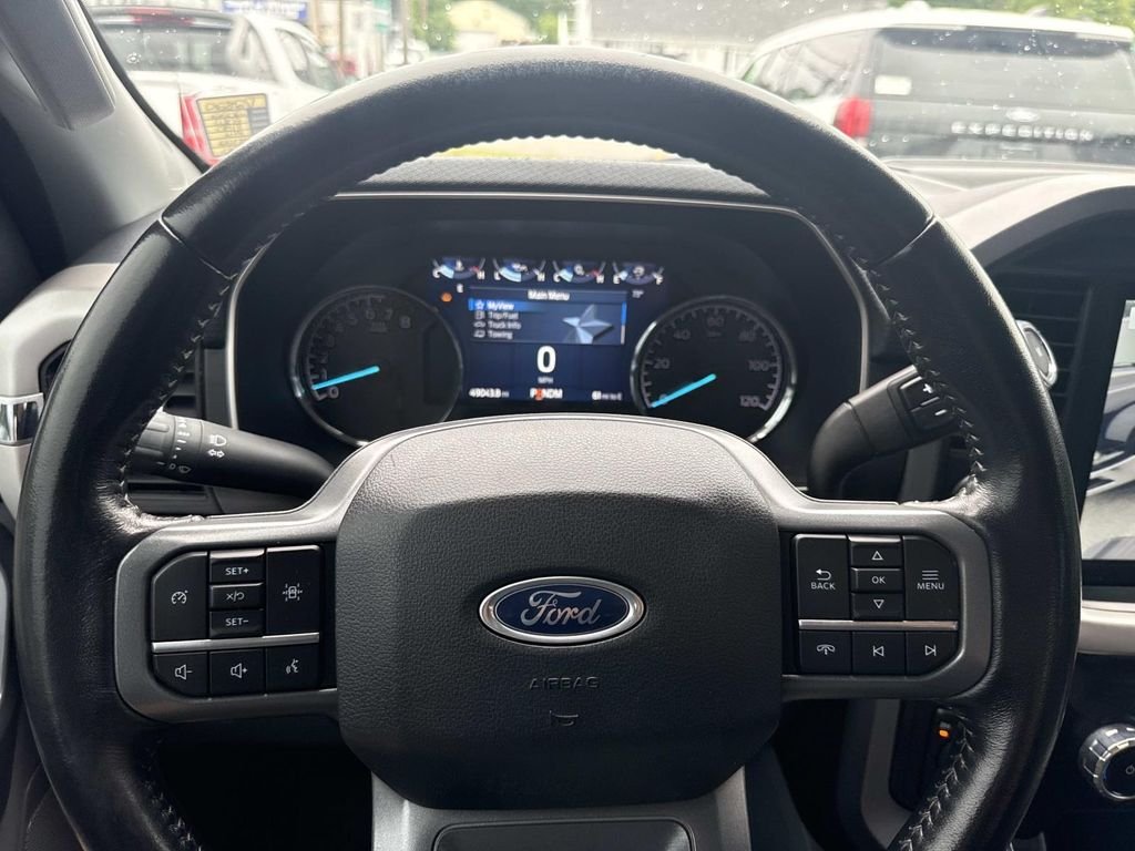 Used 2022 Black Ford XLT image 29