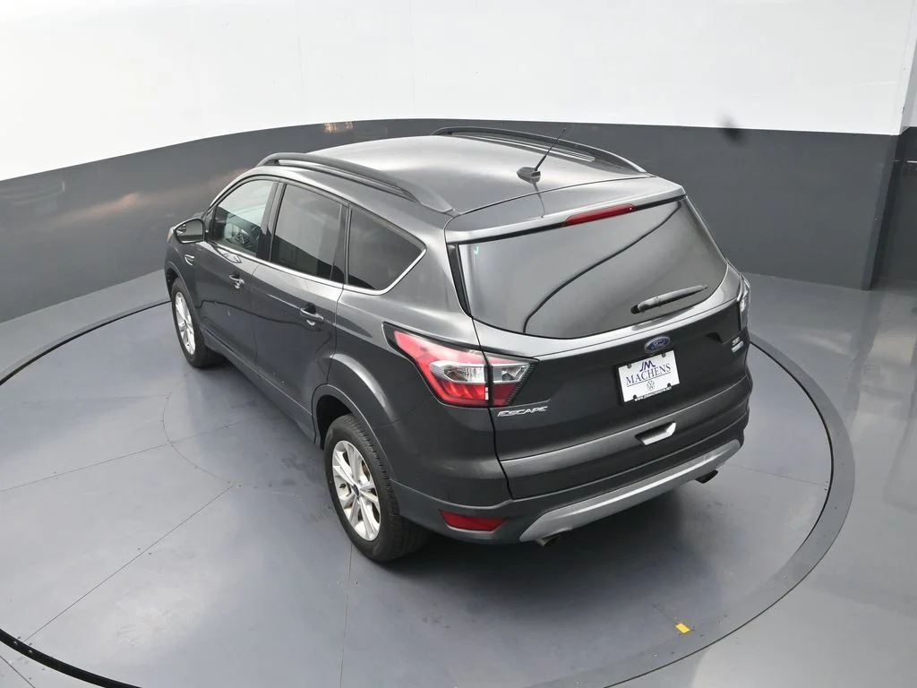 Used 2018 Gray Ford SE image 19