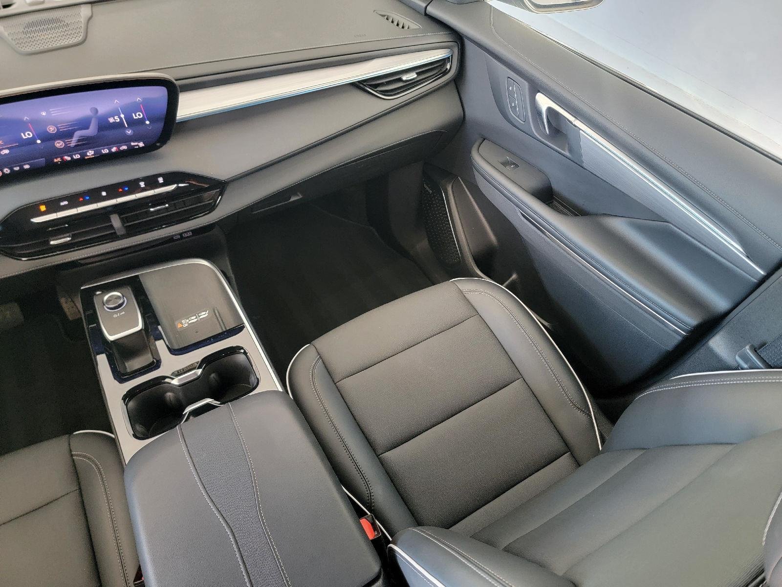2025 Buick Enclave Preferred - Photo 25