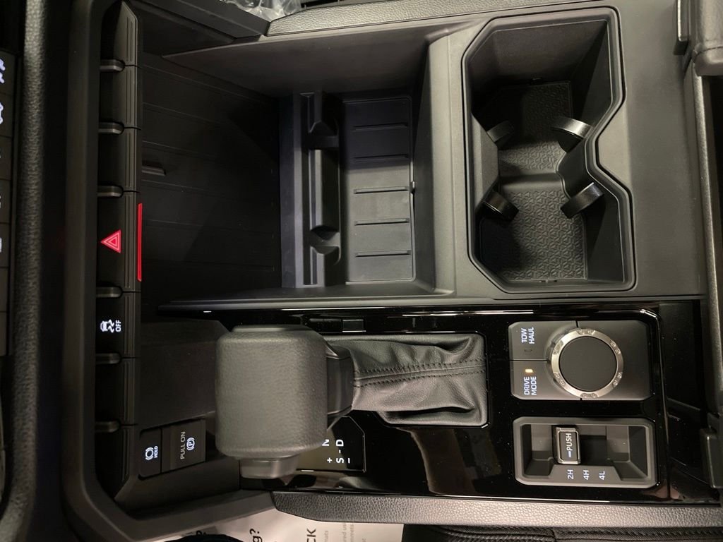 2026 Toyota Tundra SR5 - Photo 27