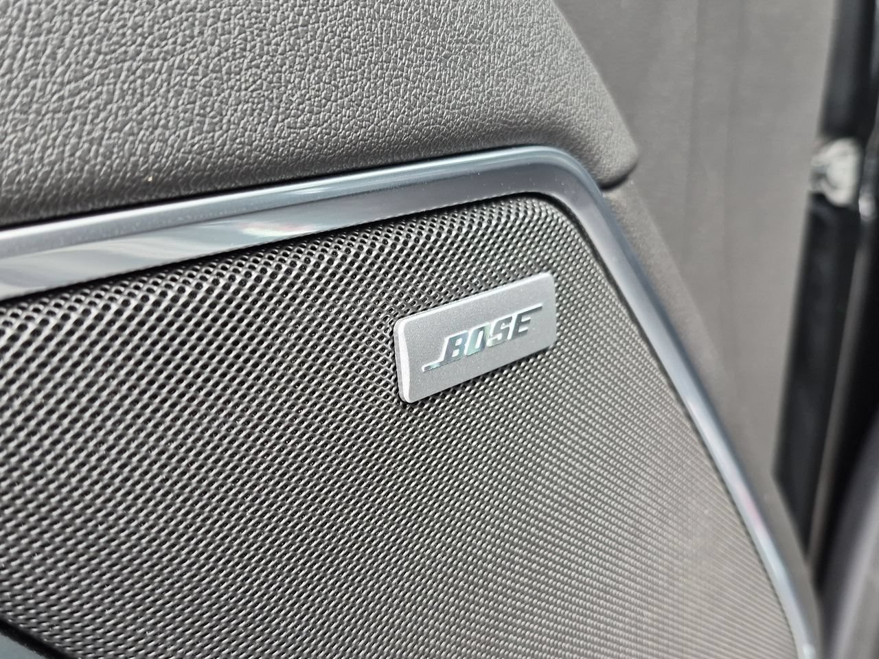 2026 Chevrolet Silverado 1500 LTZ - Photo 25
