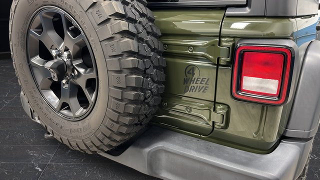 Used 2022 Sarge Green Clearcoat Jeep Sport image 33