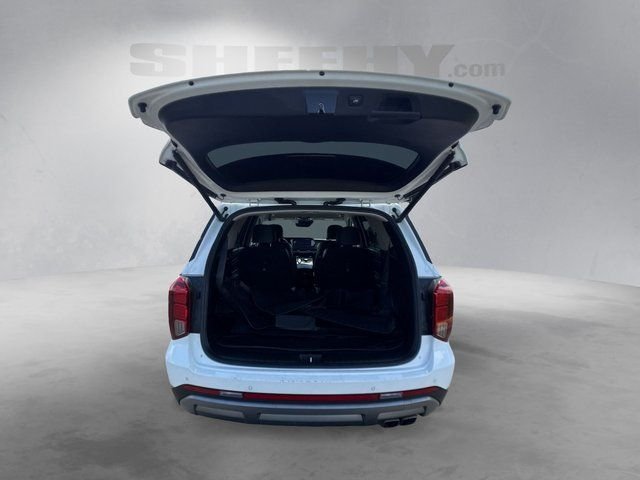 Used 2023 White Hyundai SEL image 27