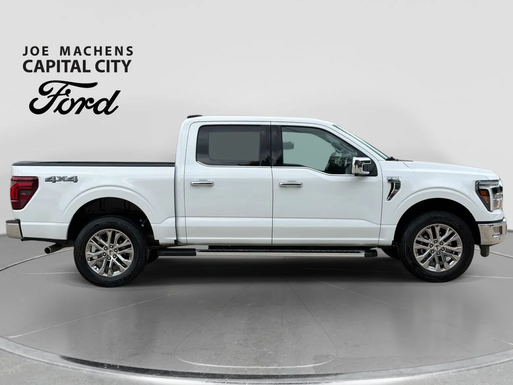 Used 2024 Oxford White Ford Lariat image 3