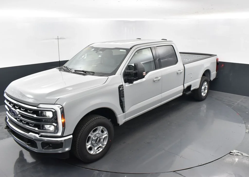 New 2026 White Ford XLT image 19
