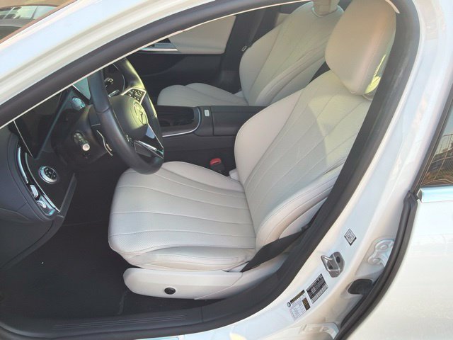 Used 2024  Mercedes-Benz E 350 image 11