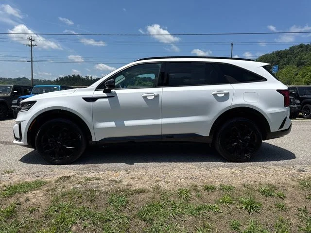 Used 2023 White Kia SX image 6