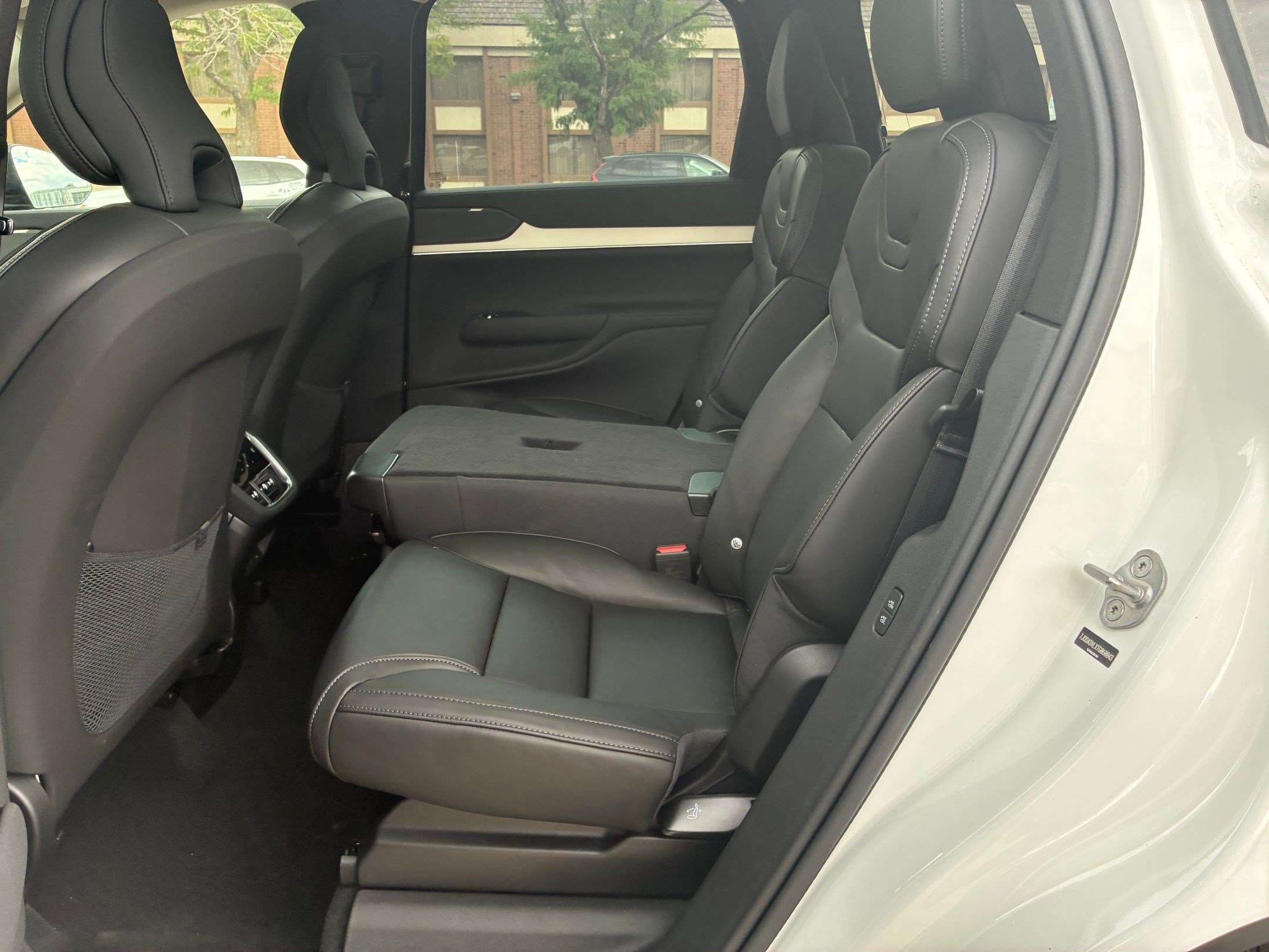 New 2026 Crystal White Volvo Ultra image 23