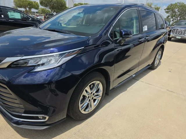 2026 Toyota Sienna Limited