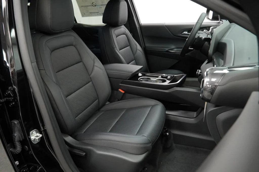 New 2027 Mosaic Black Metallic Chevrolet LT image 27