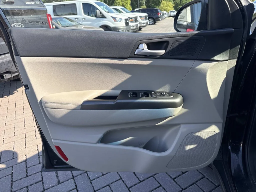Used 2020 Red Kia LX image 14