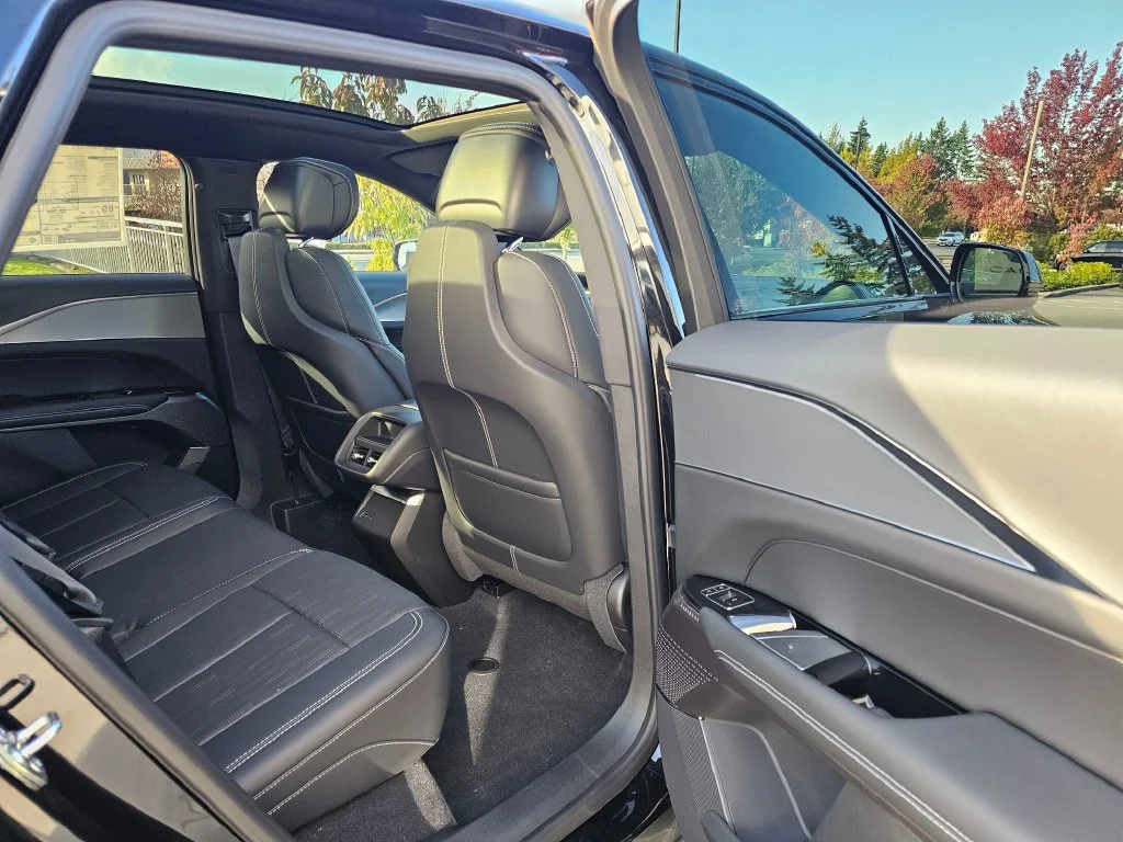 2027 Cadillac LYRIQ Sport - Photo 15