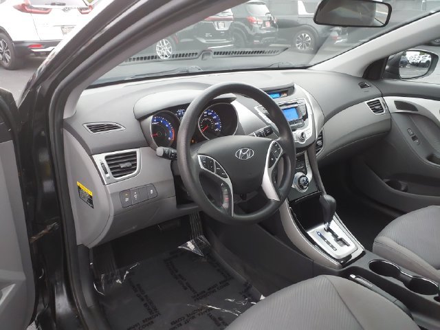Used 2012 Black Hyundai GLS image 9