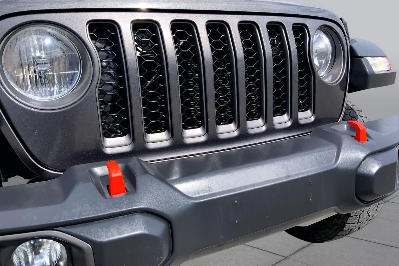 Used 2022 Granite Crystal Metallic Clearcoat Jeep Mojave image 29