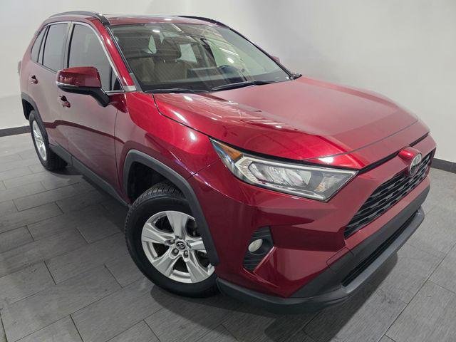 Certified Used 2019 RUBY FLARE PEARL Toyota  image 7