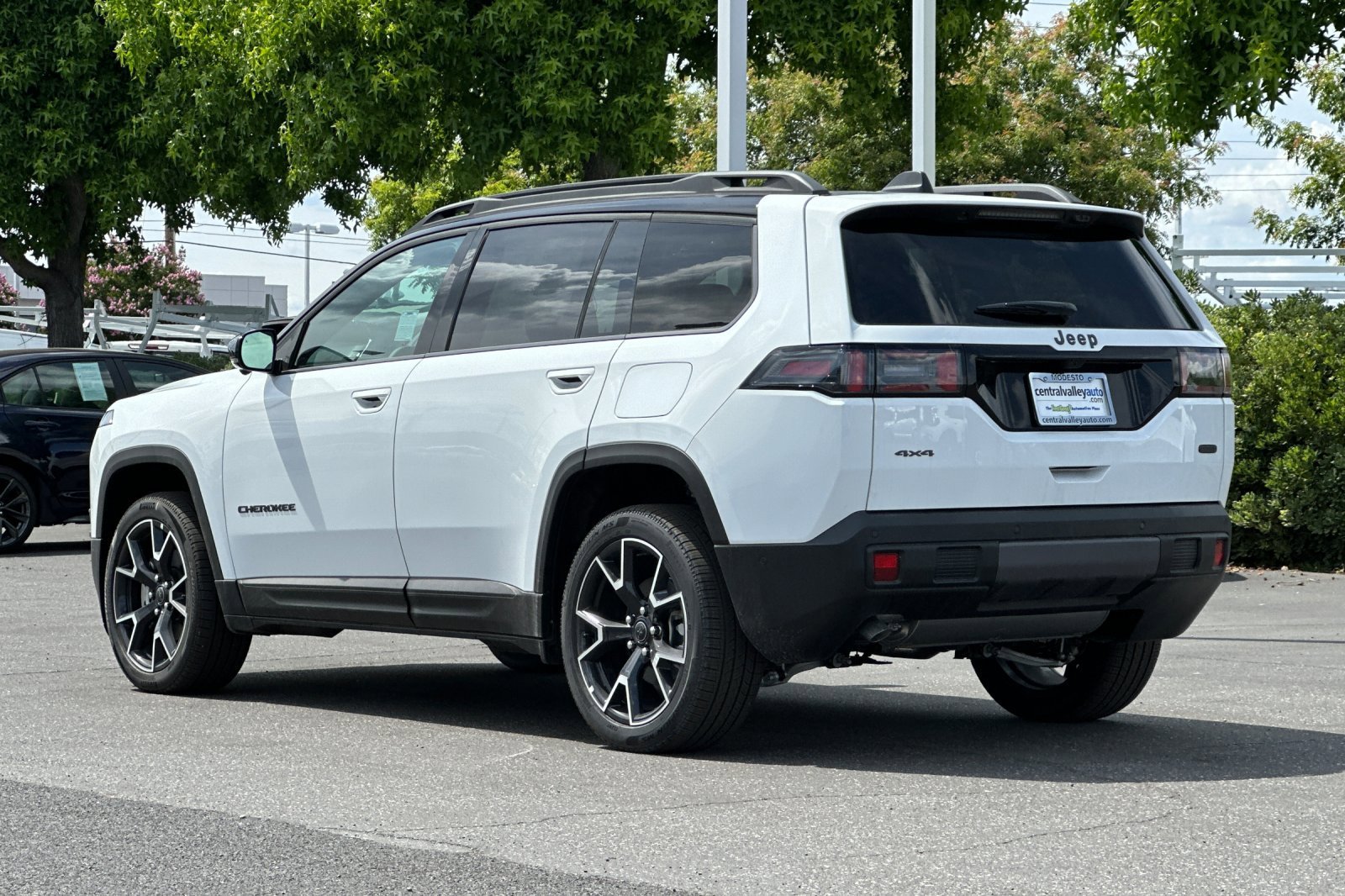 New 2026 Bright White Clearcoat Jeep Overland image 6