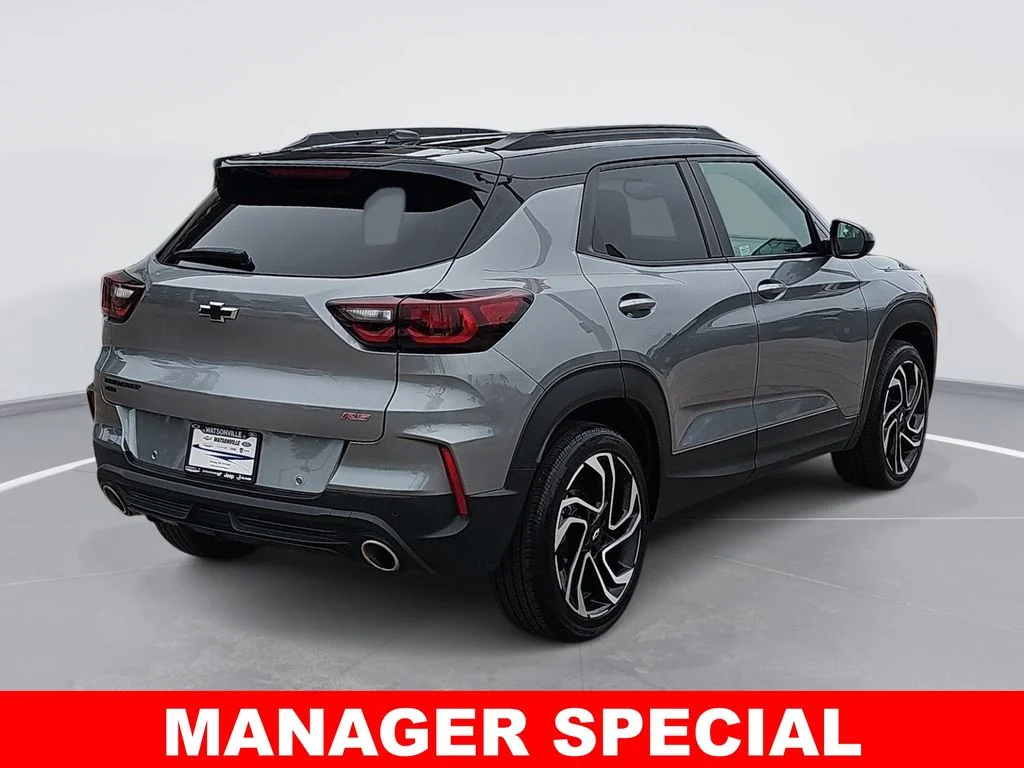 Used 2024 Gray Chevrolet RS image 3