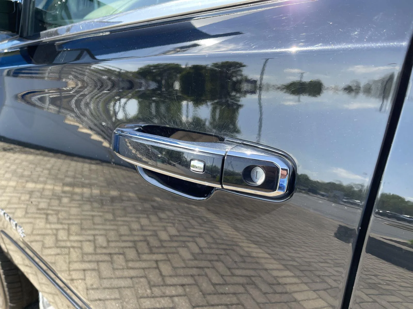Used 2020 Black Chevrolet Premier image 12