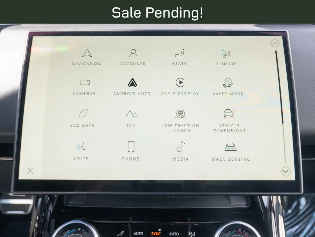 Certified Used 2023 White Land Rover SE Dynamic image 25
