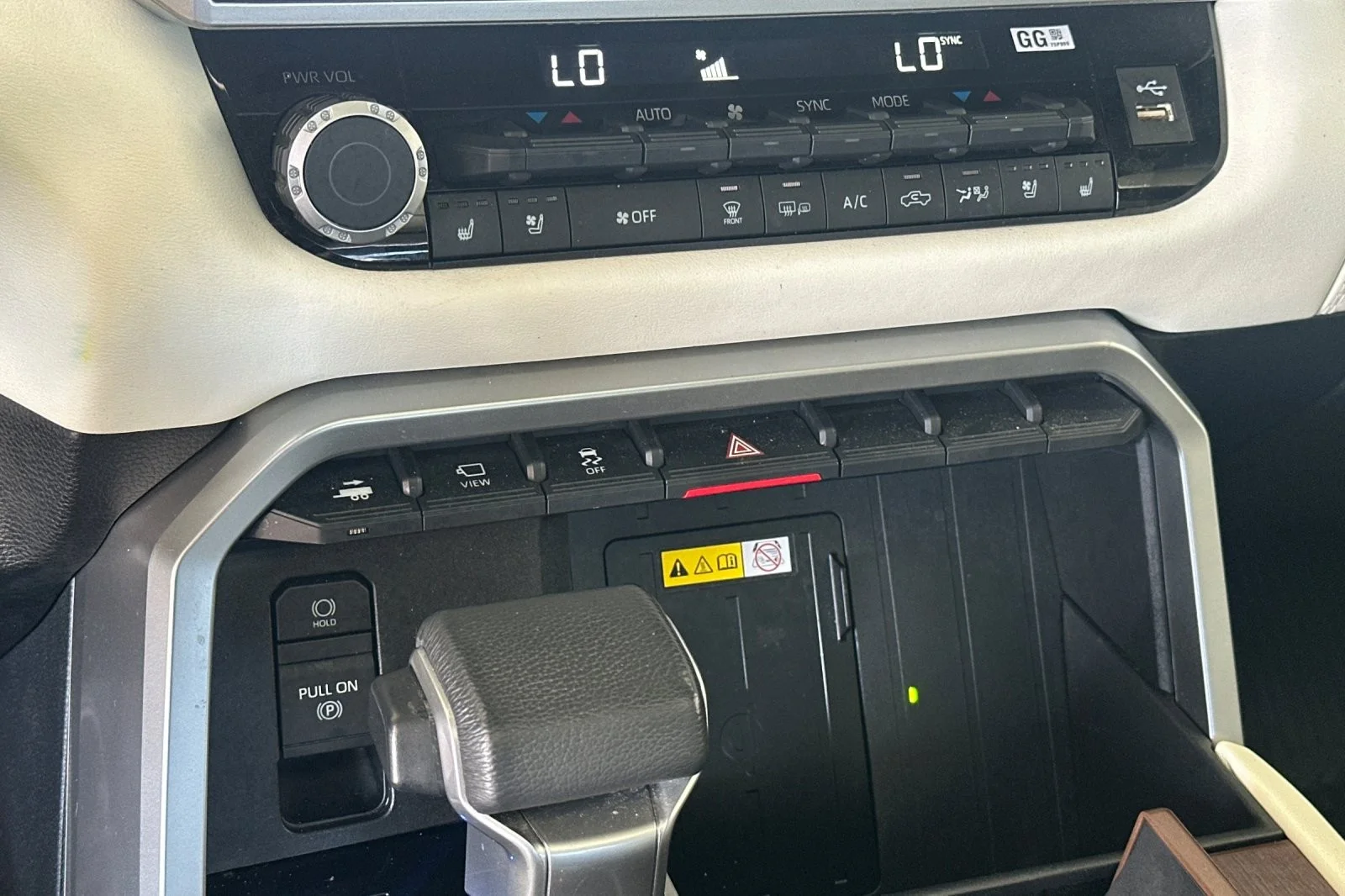 Used 2023 MIDNIGHT BLACK Toyota Capstone Hybrid image 18