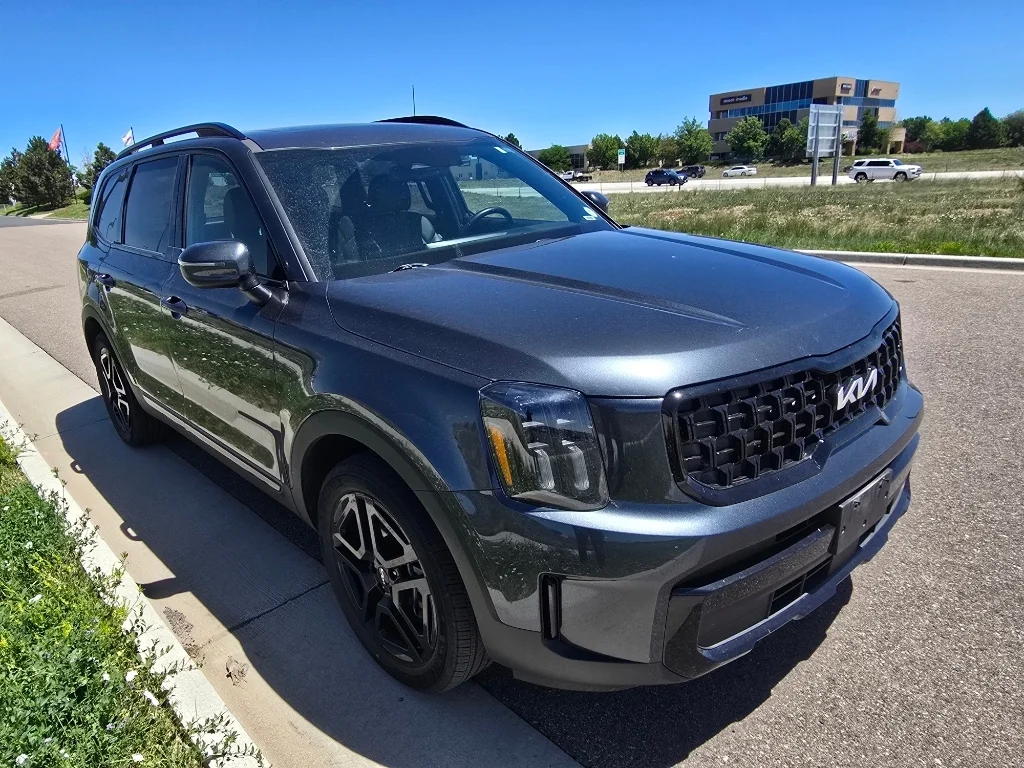 Used 2024 Gravity Gray Kia EX X-Line image 7