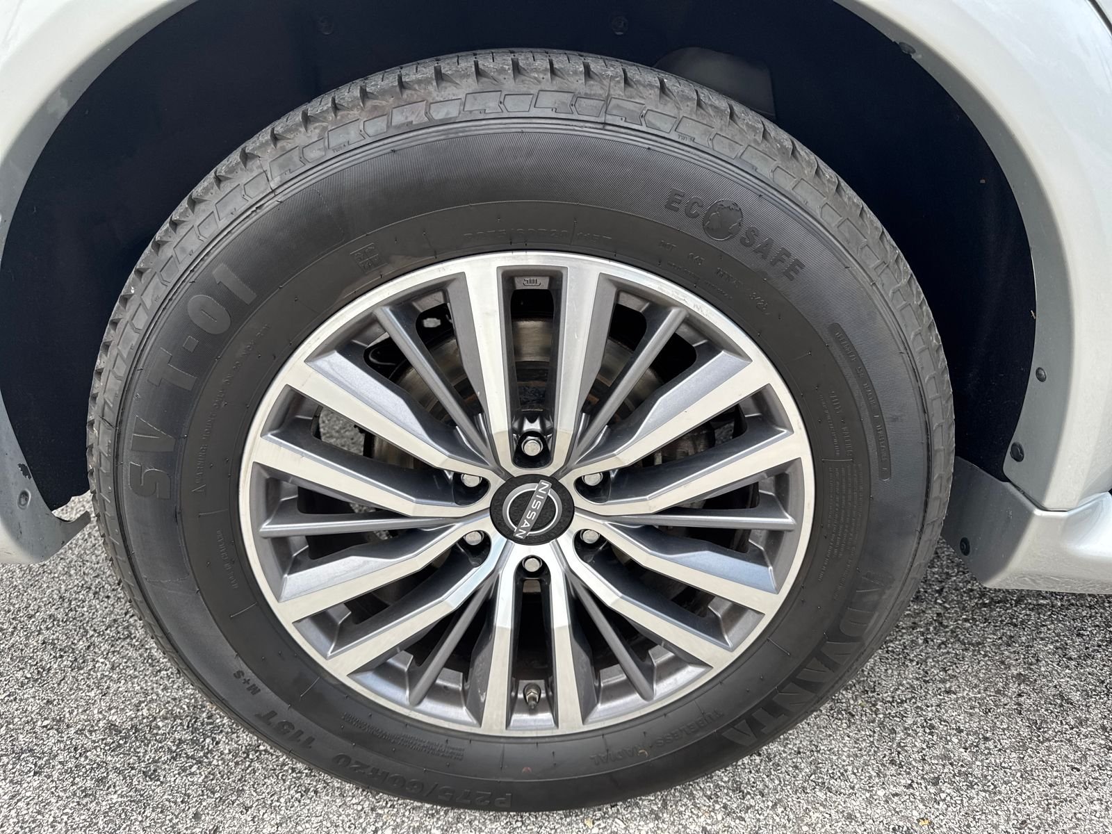 Used 2024 Silver Nissan SL image 10