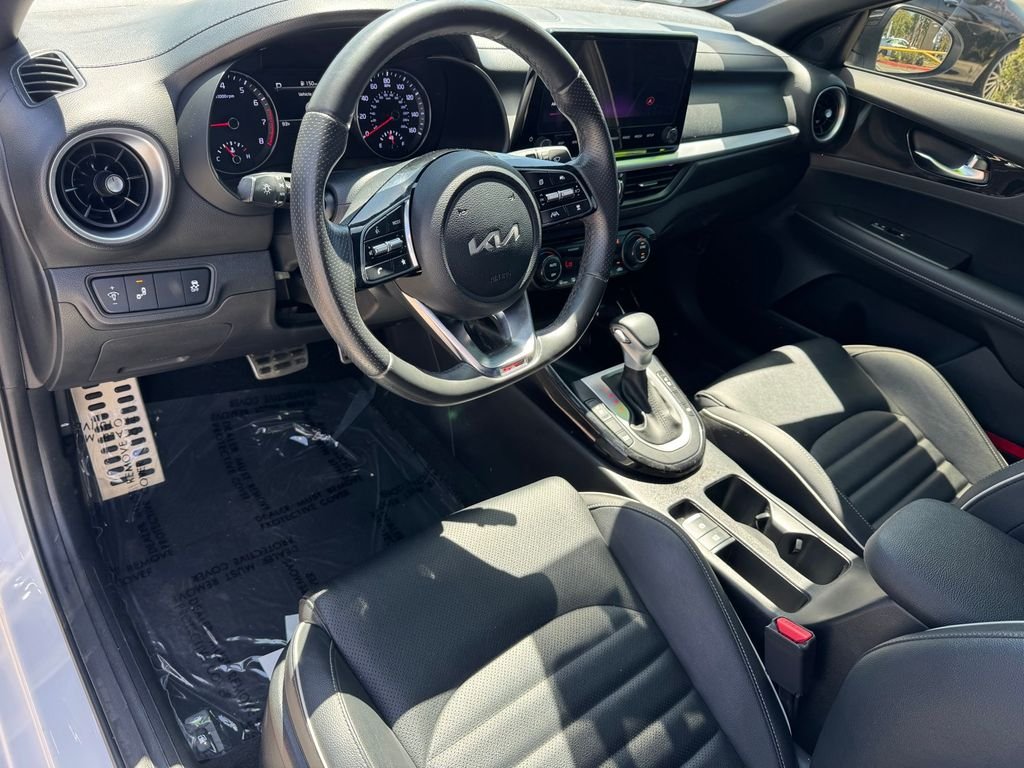 Used 2024 White Kia GT-Line image 12