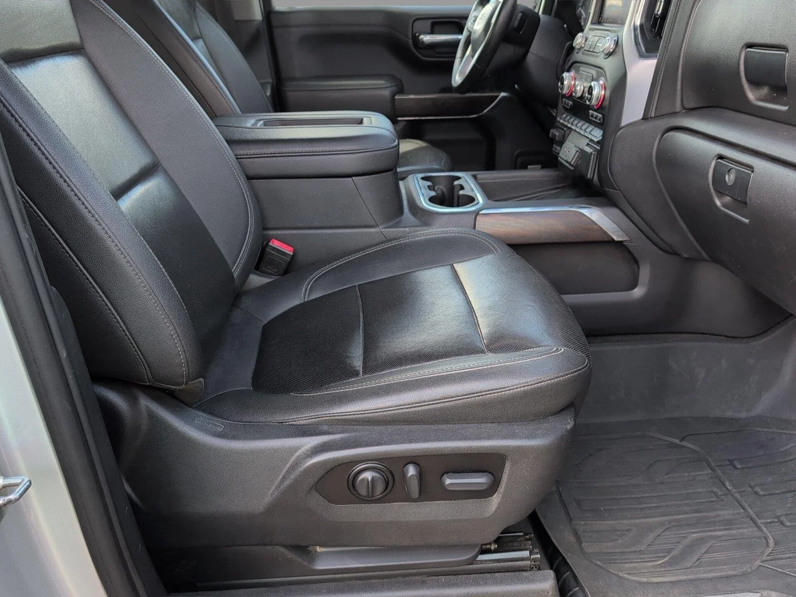 Used 2022 QUICKSILVER METALLIC GMC SLT image 41