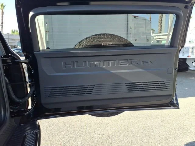 Used 2026 Void Black GMC 2X image 7