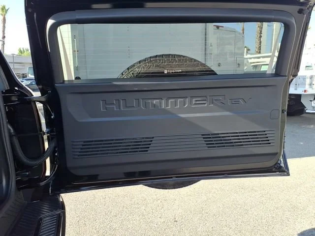 Used 2026 Void Black GMC 2X image 7