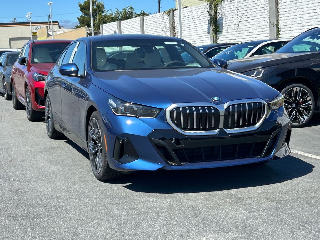 New 2027 Blue Metallic BMW 530i image 2