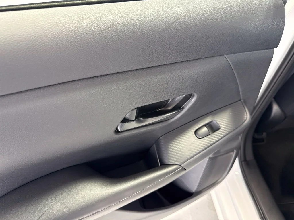 Used 2025 White Nissan S image 16