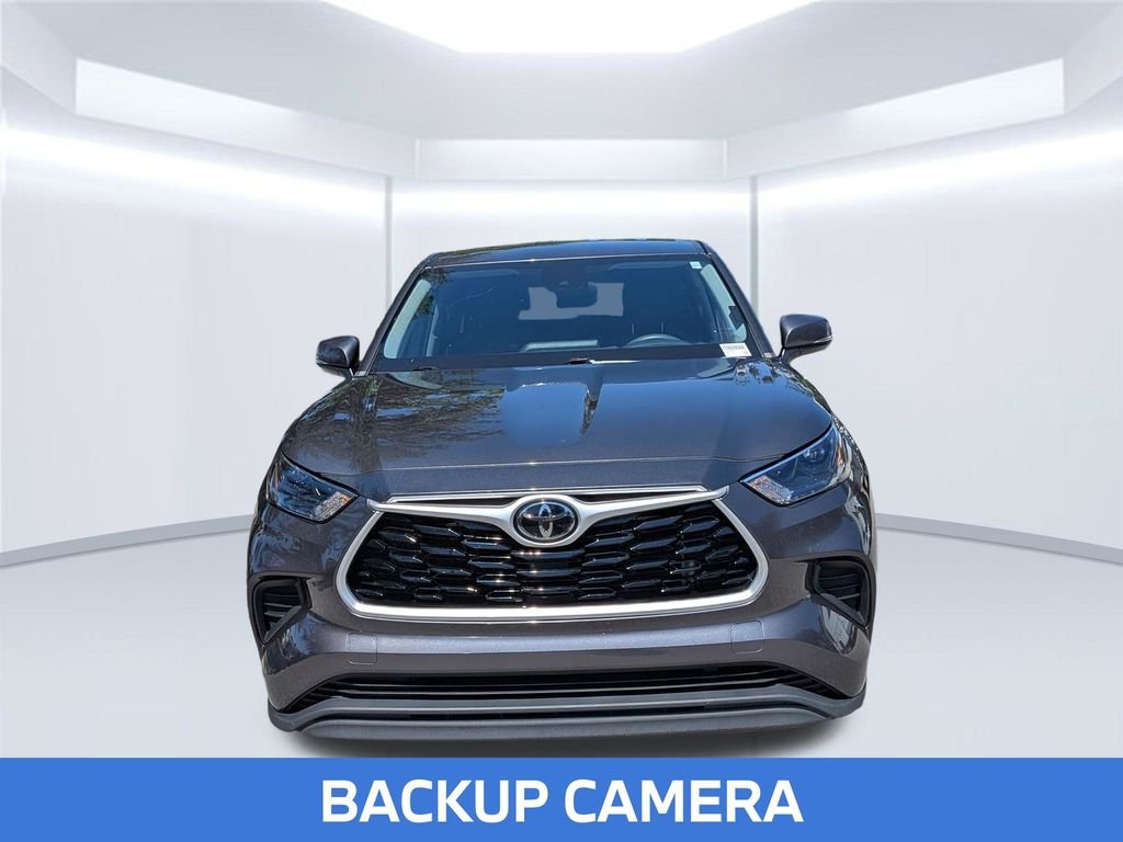 Used 2022 Gray Toyota L image 11