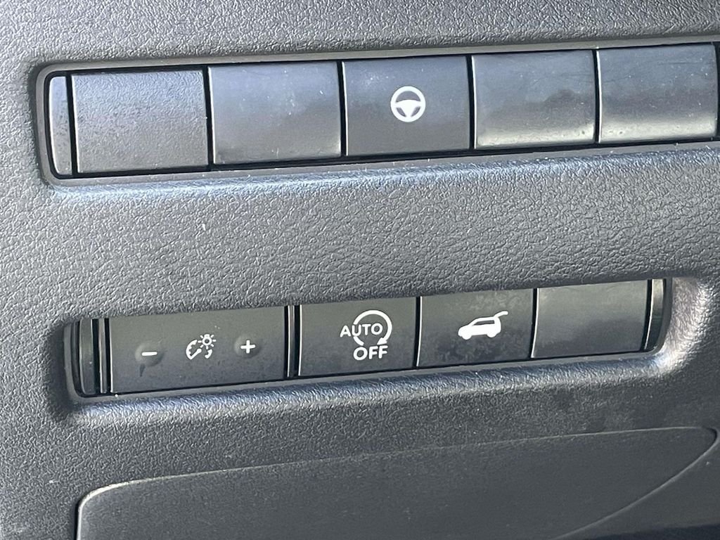 2024 Nissan Rogue SL - Photo 17