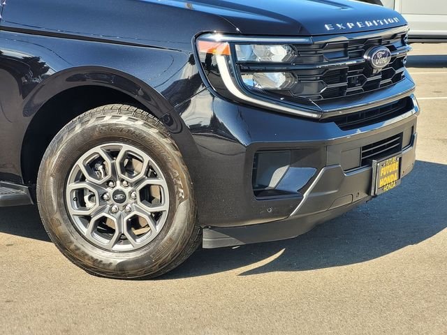 Used 2025 Black Ford Active image 9