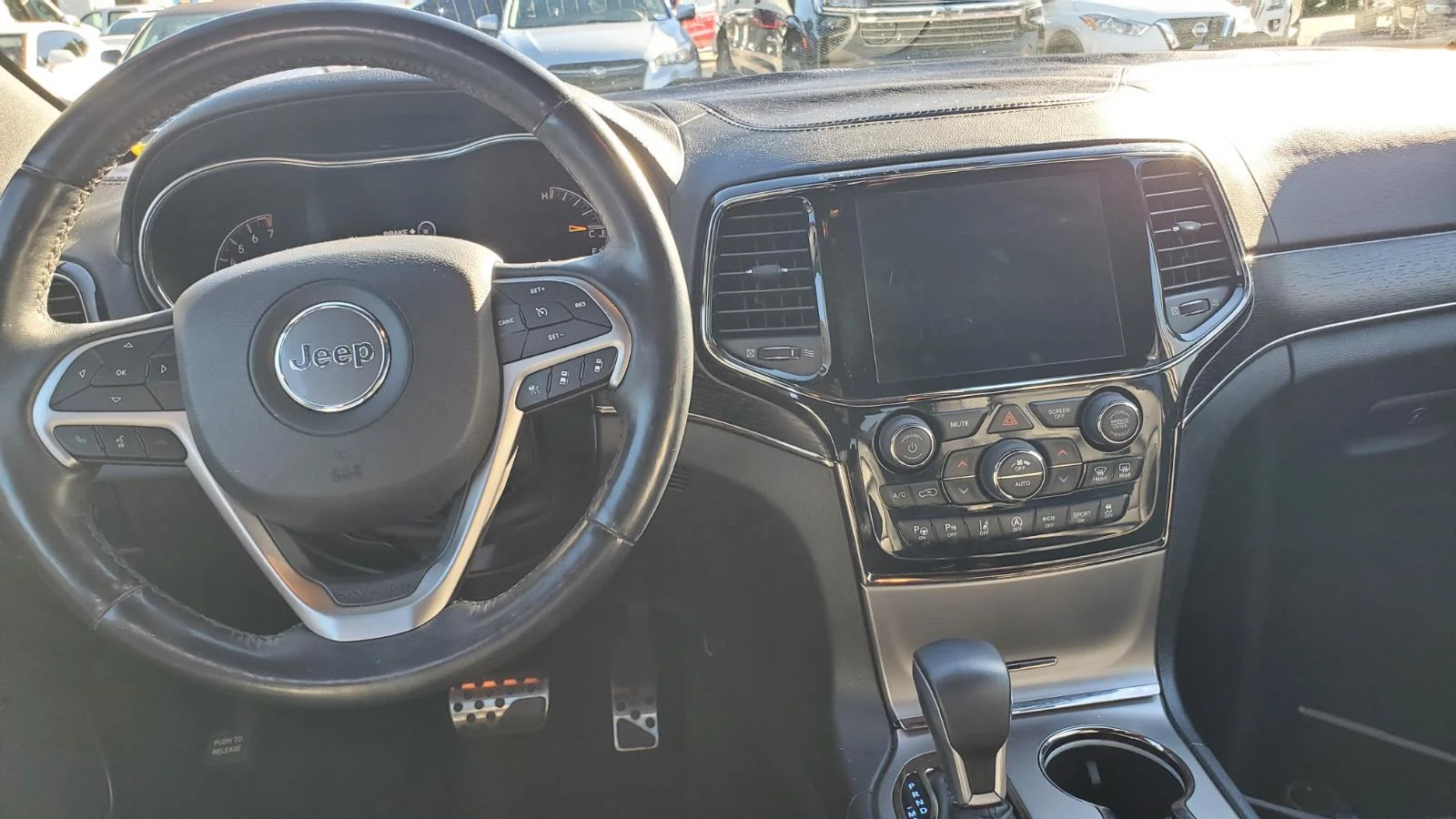 Used 2019 Bright White Clearcoat Jeep High Altitude image 7