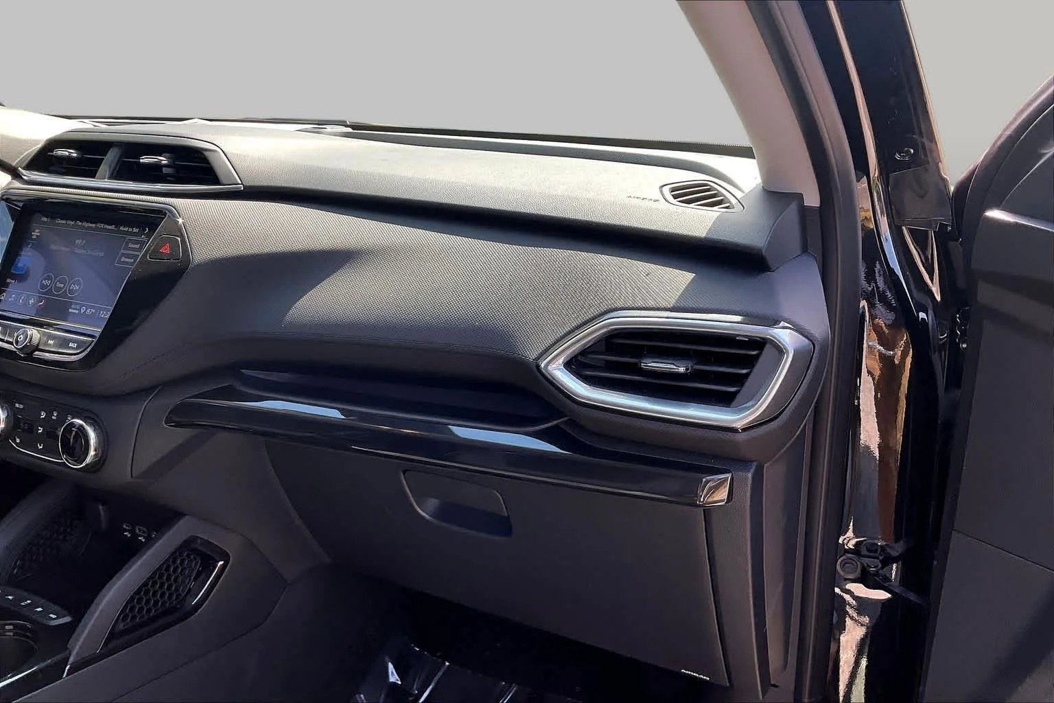 Used 2023 Mosaic Black Metallic Chevrolet LT image 35