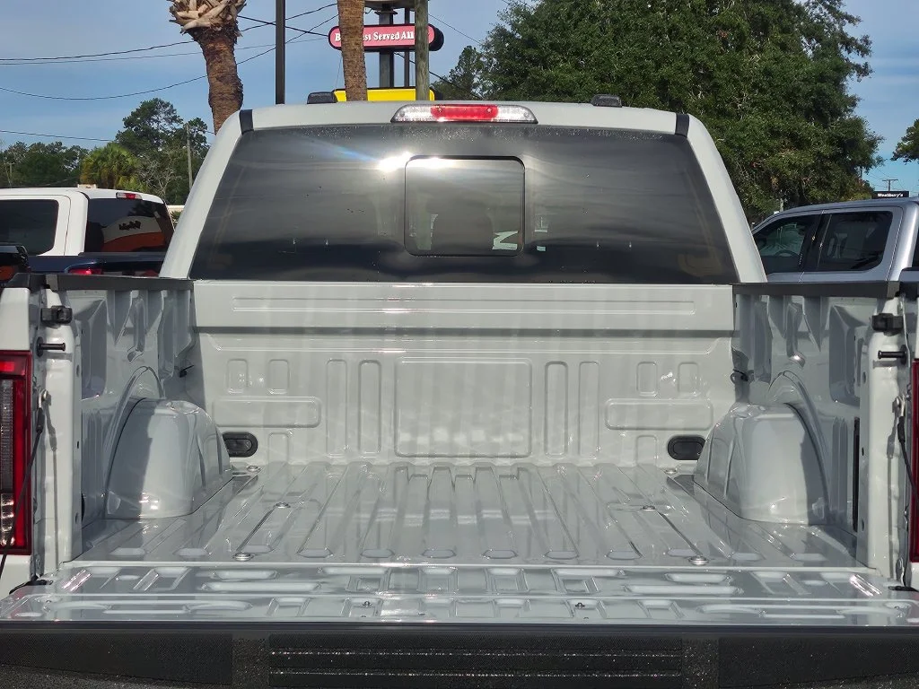 New 2026 Avalanche Ford Lariat® image 13