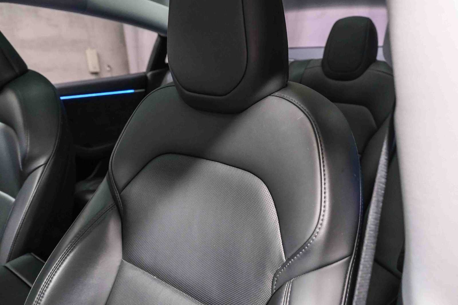 Used 2024 Pearl White Multi-Coat Tesla  image 21