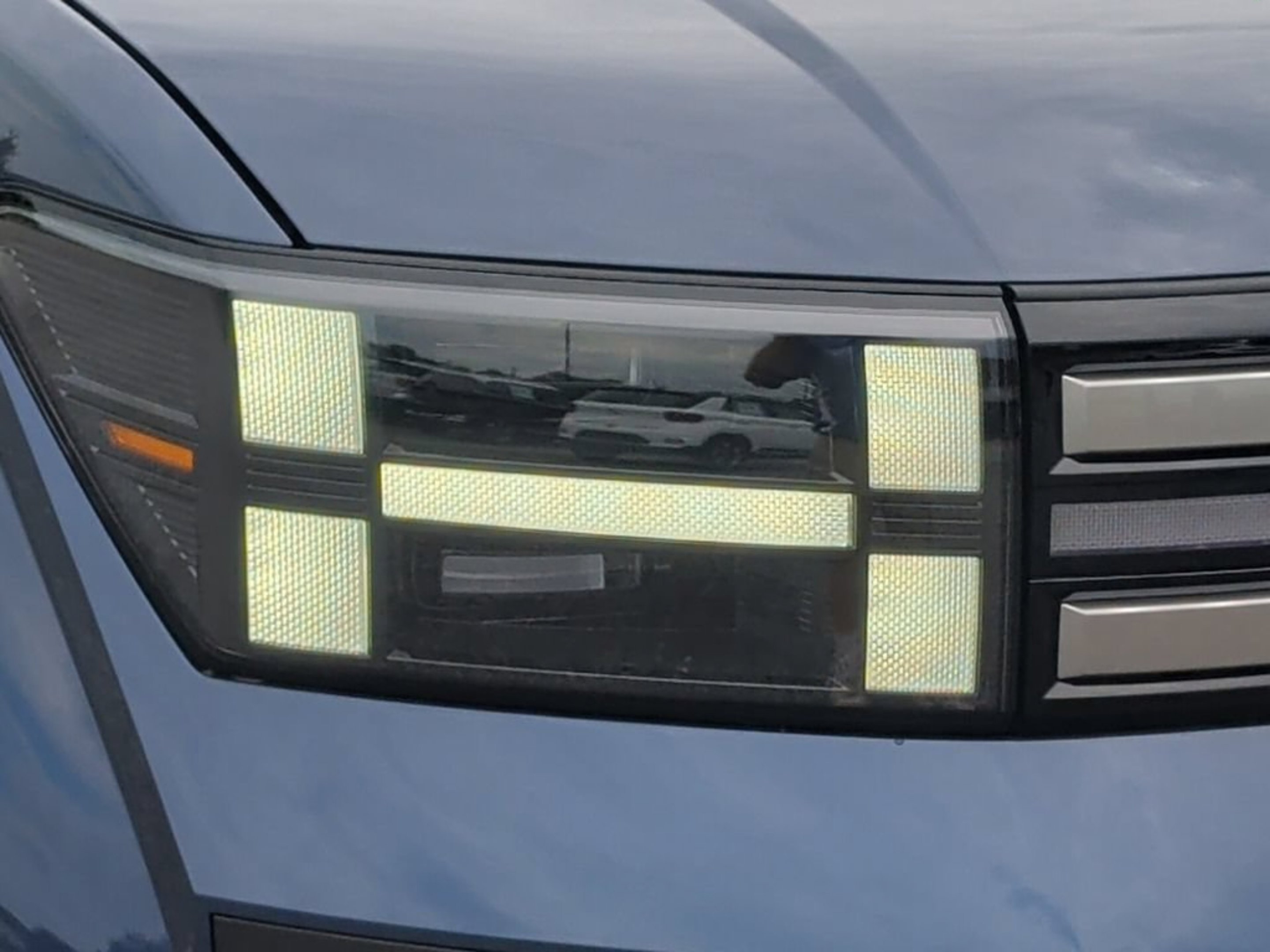 New 2026 Atlantis Blue Hyundai SEL image 41