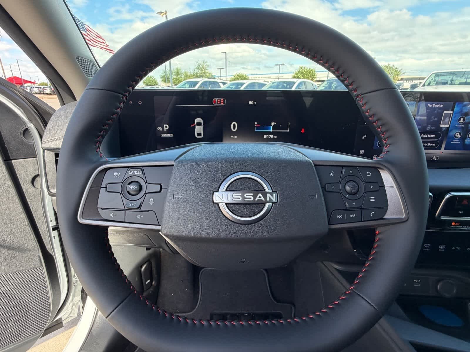 New 2027 Aspen White Tricoat/Super Black Nissan SR image 21