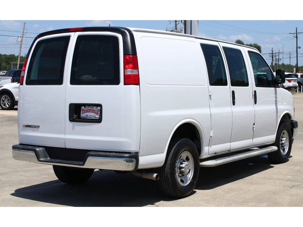 2023 Chevrolet Express Cargo Work Van - Photo 13