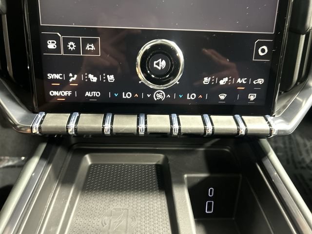 2026 GMC Acadia AT4 - Photo 18