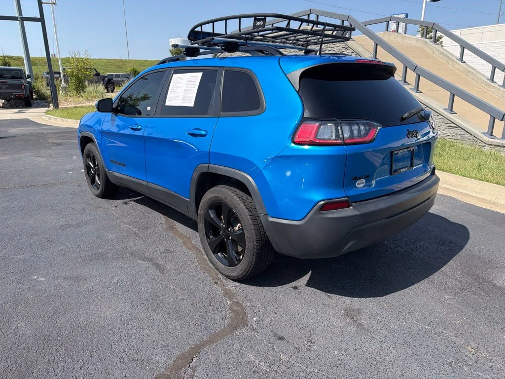 Used 2021 Blue Jeep Latitude Plus image 5