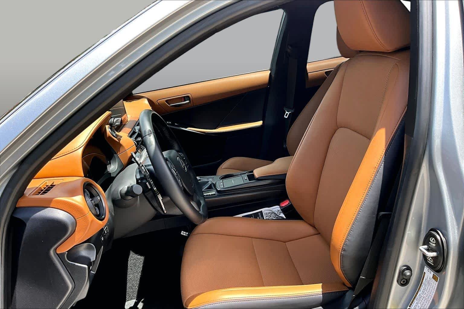 Used 2025 Iridium Lexus F SPORT Design image 8