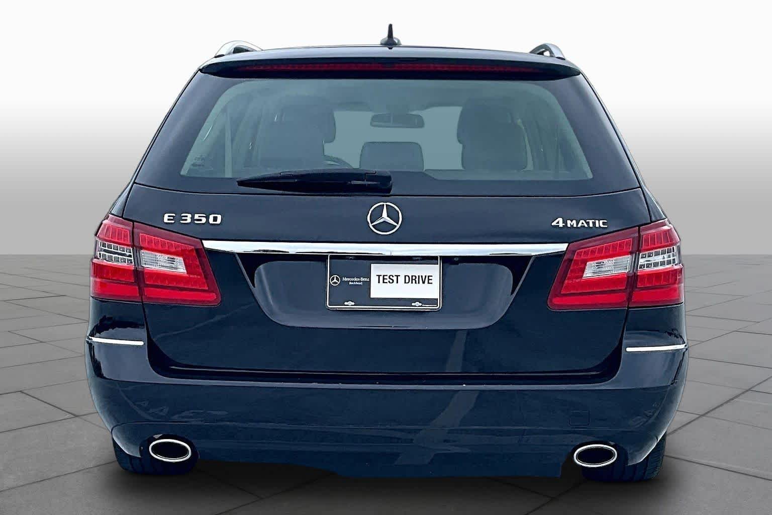 Used 2011 Obsidian Black Metallic Mercedes-Benz E 350 Luxury image 4