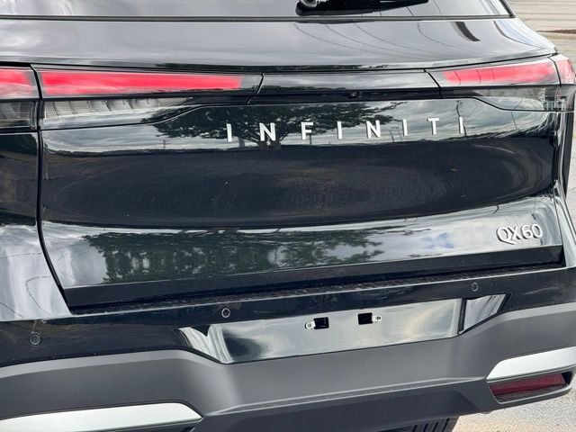 New 2027 MINERAL BLACK INFINITI Luxe FWD image 4