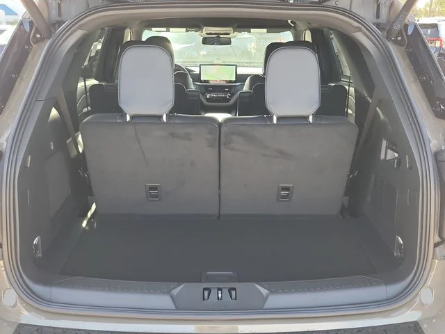 New 2027 Gray Ford Tremor image 10