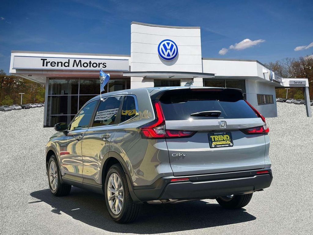 Used 2024 Gray Honda EX-L image 4