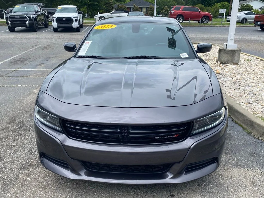 Used 2023 Gray Dodge SXT image 17